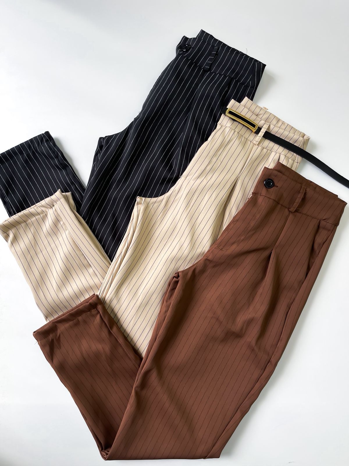 Calça em Alfaiataria Skinny Risca de Giz Ref. 1971