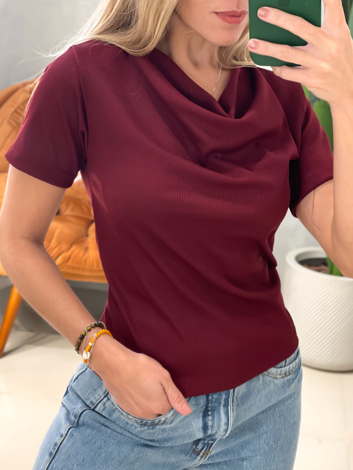 Blusa em Ribana Manga Curta com Gola Boba Patricia Ref. 1973